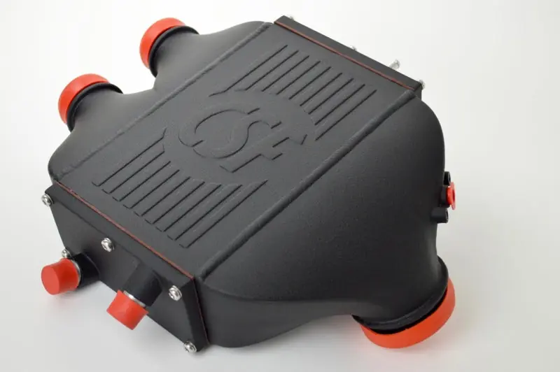 CSF 2014+ BMW M3/M4 (F8X) Top Mount Charge-Air-Cooler - Crinkle Black (CSF8082)
