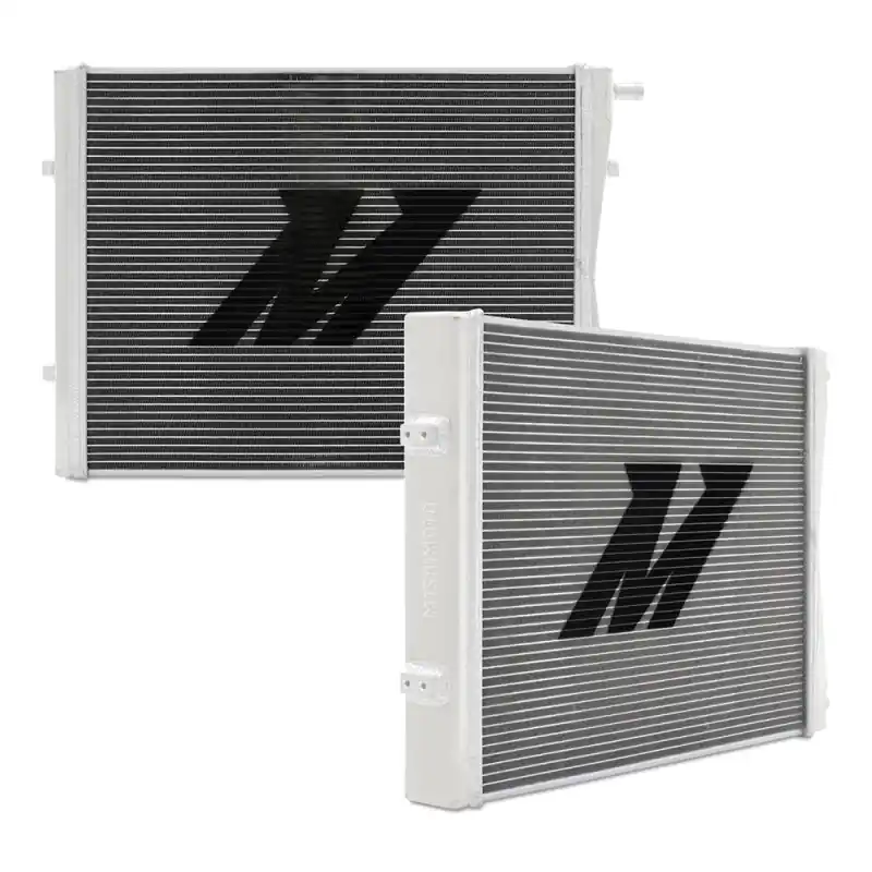 Mishimoto Universal Dual-Pass Air-to-Water Heat Exchanger (1000HP) (MISMMRAD-HE-03)