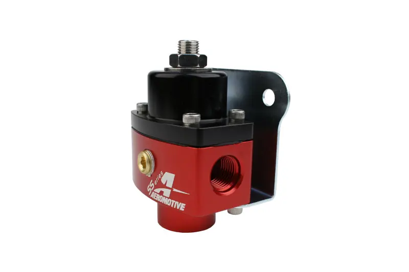 Aeromotive Carbureted Adjustable Regulator - Billet 2-Port AN-6 (AER13201)