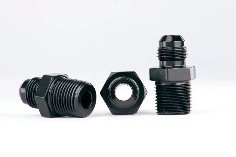 Aeromotive Carb. Reg 13205 Fitting Kit (Incl. (3) 3/8in NPT to AN-06 fittings) (AER15204)