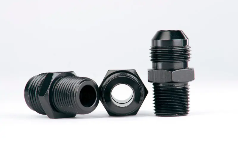 Aeromotive Carb. Reg 13205 Fitting Kit (Incl. (3) 3/8in NPT to AN-08 fittings) (AER15205)