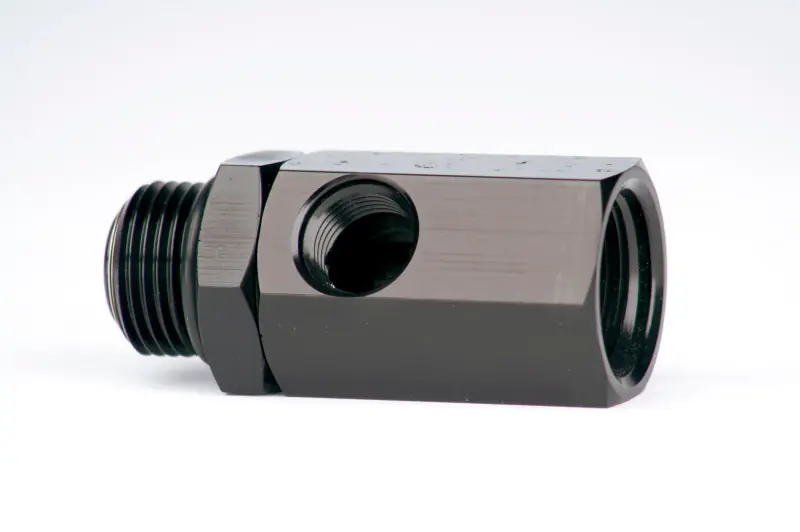 Aeromotive AN-10 / AN-06 Port Swivel Tee (AER15639)