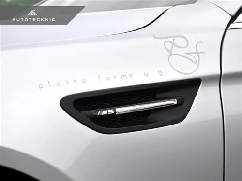 AutoTecknic Replacement Stealth Black Fender Vents - F10 Sedan | M5
