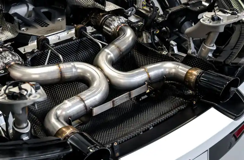 AWE Tuning McLaren 720S Performance Exhaust - Diamond Black Tips (AWE3010-33050)