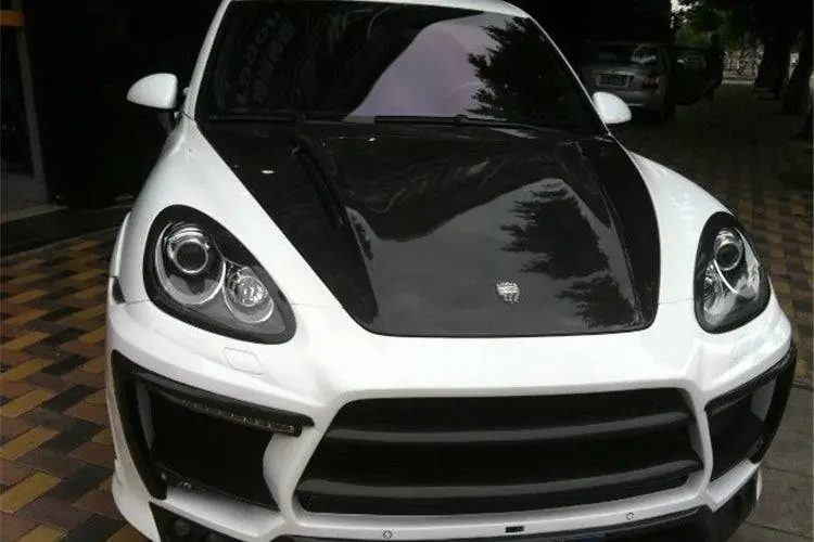 Carbonado 2011-2014 Porsche Cayenne 958.1 LM Style Carbon Fiber Hood