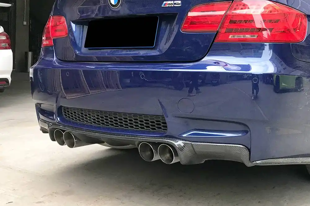 Carbonado 2008-2012 BMW M3 E92 E93 VA Style Carbon Fiber Rear Lip