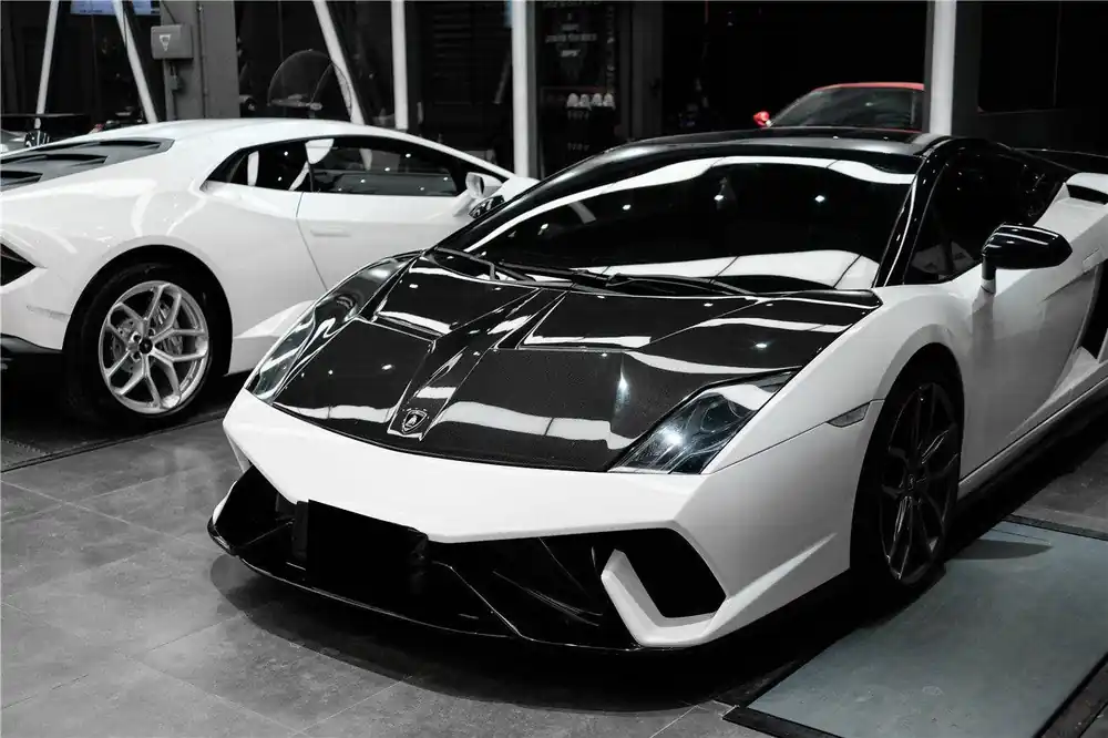 Carbonado 2009-2014 Lamborghini Gallardo IRON Style Hood
