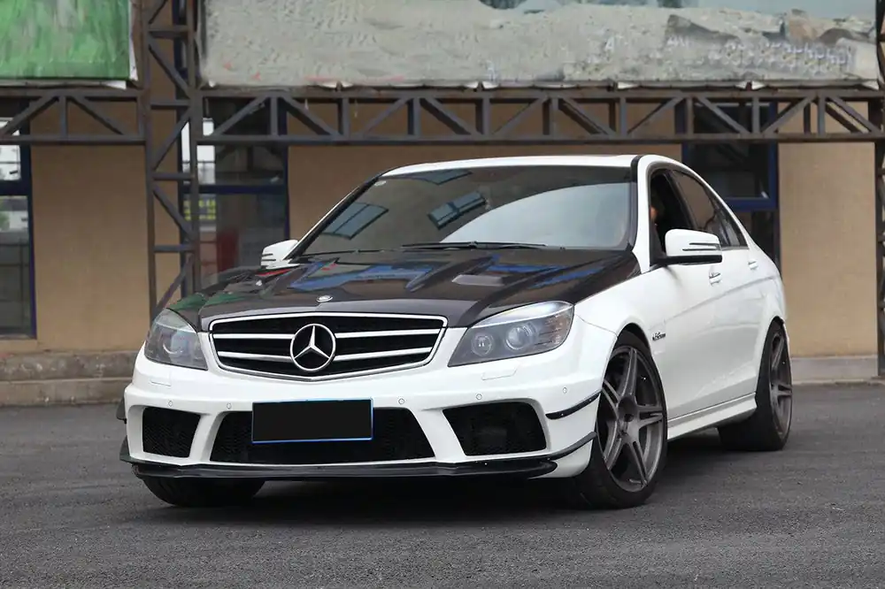 Carbonado 2008-2011 Mercedes Benz W204 C63 AMG BK Style Front Bumper
