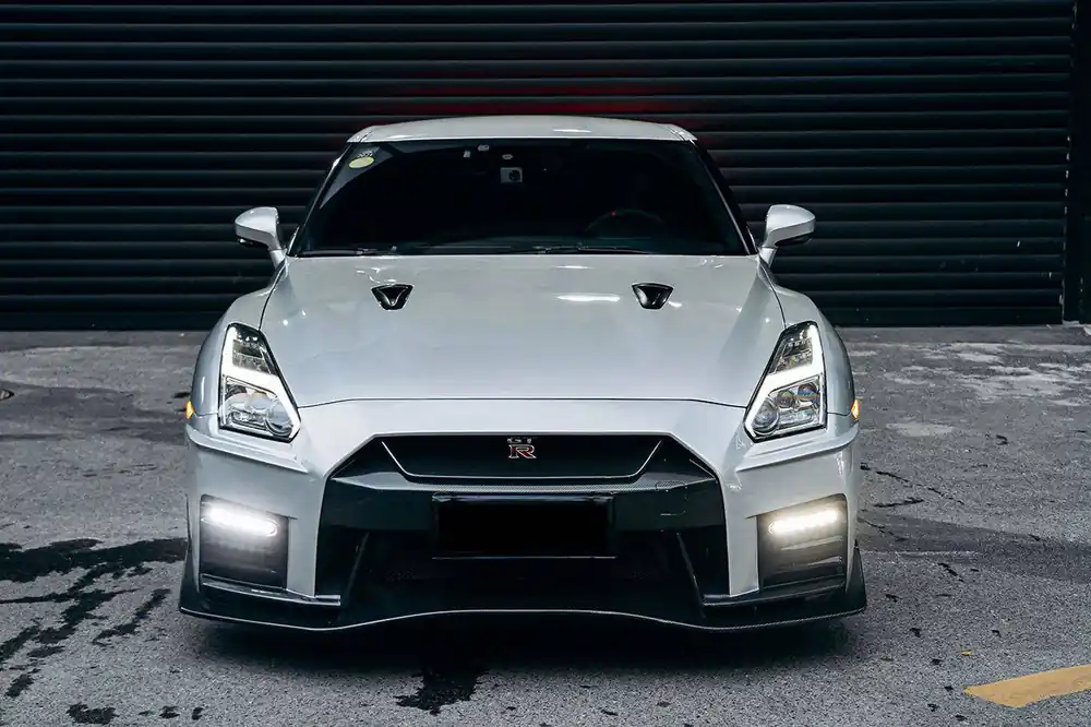 Carbonado 2008-2016 Nissan GTR R35 CBA DBA NISMO Ver17 Style Front Bumper