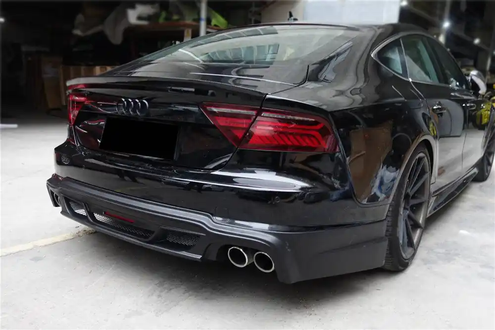 Carbonado 2012-2014 Audi A7 WD Style Rear Lip Diffuser With Exhaust Tips