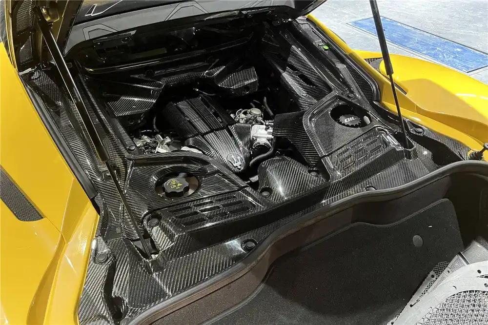 Carbonado 2020-2024 Maserati MC20 Dry Carbon Fiber Engine Cover Replacement