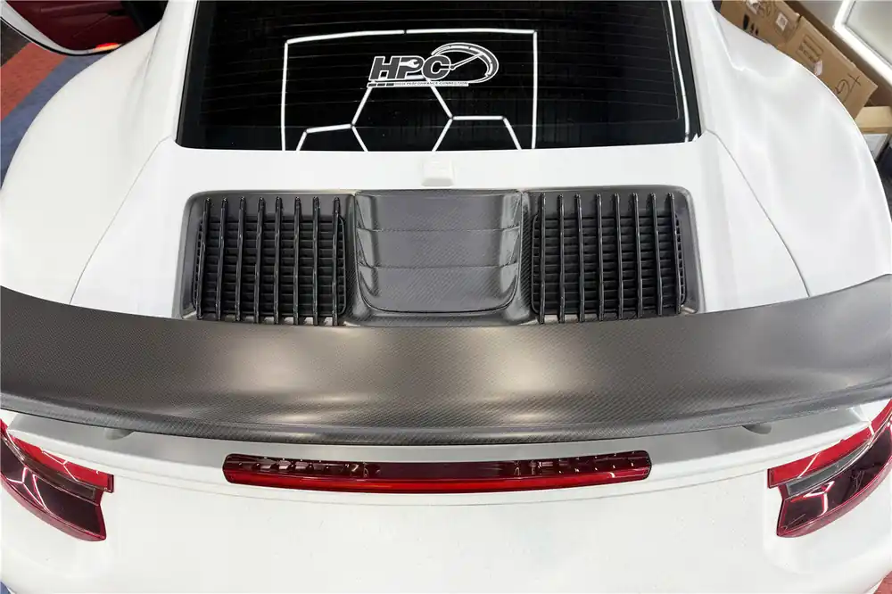 Carbonado 2016-2019 Porsche 911 991.2 Turbo Turbo S Carbon Fiber Engine Hood Vent