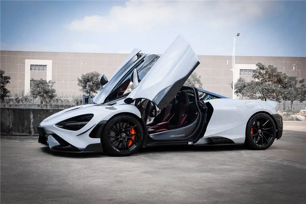 Carbonado 2017-2022 McLaren 720S 765LT-Style Dry Part Carbon Fiber Side Skirts