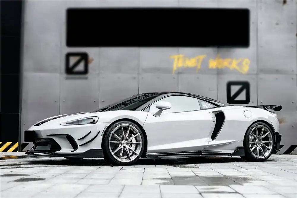 Carbonado 2020-2023 McLaren GT WP Style DRY Carbon Fiber Side Skirts