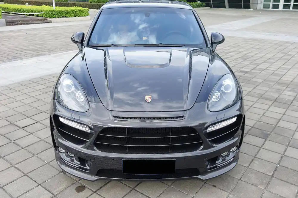 Carbonado 2011-2014 Porsche Cayenne 958.1 HM Style Carbon Fiber Hood
