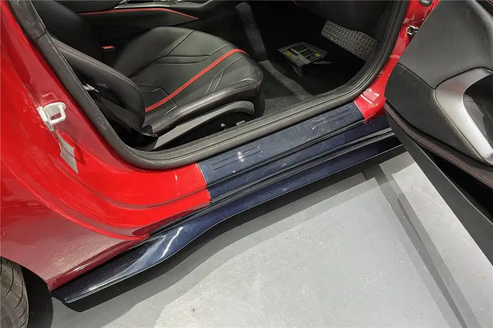 Carbonado 2017-2026 Ferrari 812 Superfast GTS OE Style DRY Carbon Fiber Door Sills
