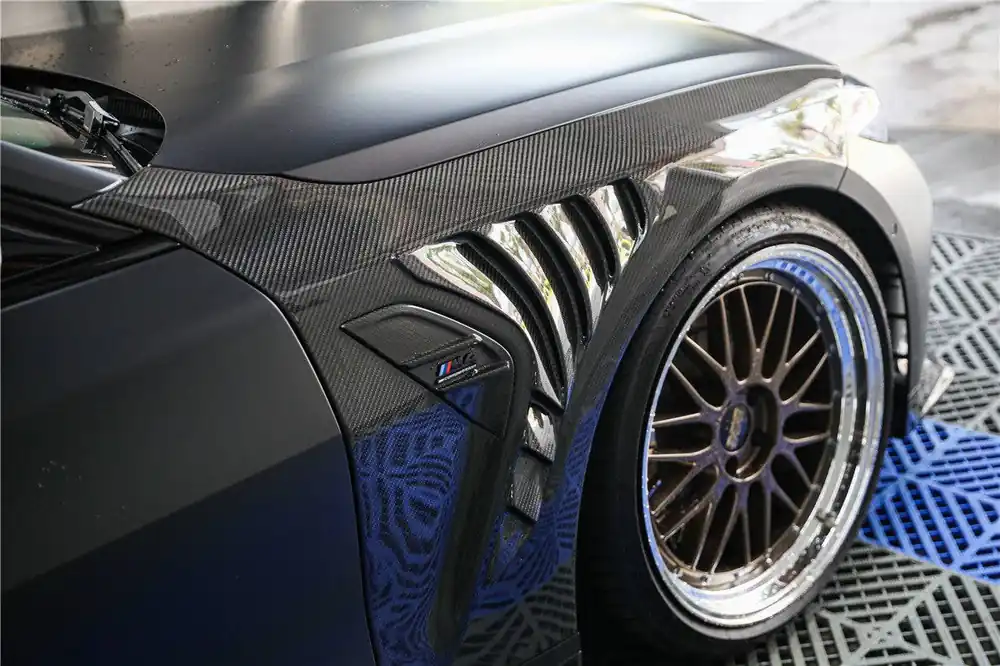 Carbonado 2021-UP BMW M3 G80 G81 M4 G82 G83 CSL Style DRY Carbon Fiber Fender