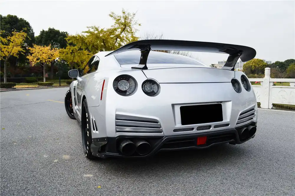 Carbonado 2008-2023 Nissan GTR R35 DBA & EBA VA Style Rear Bumper with Diffuser undertray