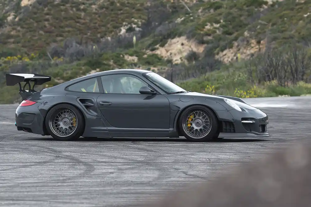 Carbonado 2009-2012 Porsche 911 997.2 Turbo S DE Style Wide Body Fender Flare