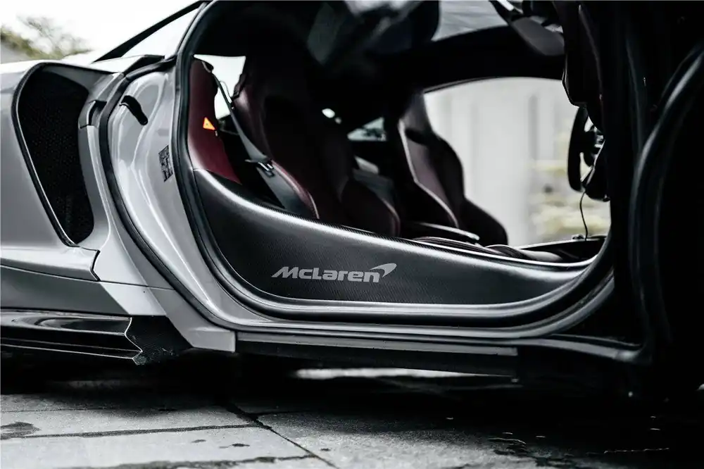 Carbonado 2020-2023 McLaren GT WP Style DRY Carbon Fiber Door Sills
