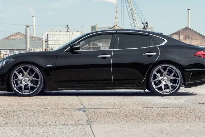 Carbonado 2014-2019 Infiniti Q70L WD Style Side Skirts