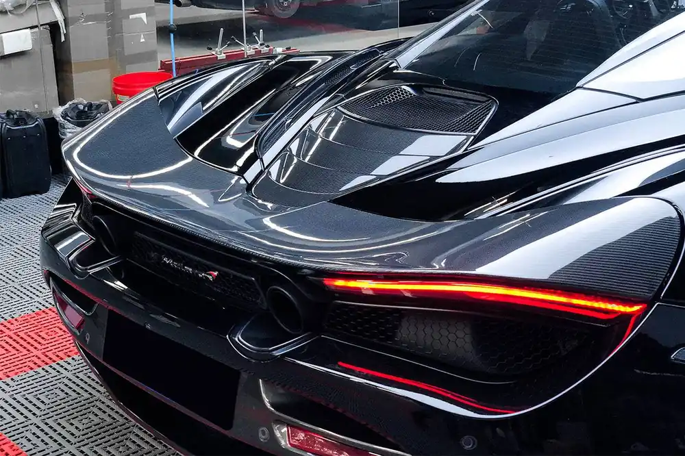 Carbonado Dry Carbon Fiber Engine Cover Replacement | 2017-2022 McLaren 720S Coupe Only