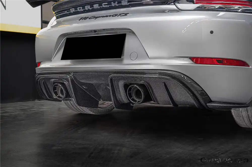 Carbonado 2017-2025 Porsche 718 Cayman Boxster GT4RS Style Autoclave Carbon Fiber Rear Diffuser Lip With Winglets And Exhaust Tips