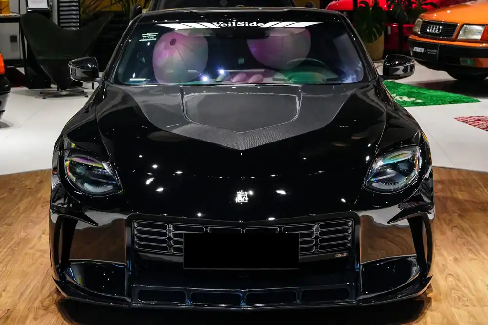 Carbonado VS Style Hood | 2022-2026 Nissan Z
