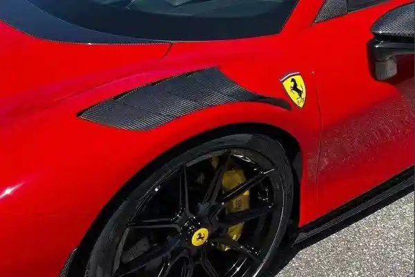 Carbonado 2020-2025 Ferrari SF90 Stradale NTC Style Dry Carbon Fiber Fender