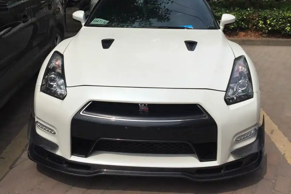 Carbonado 2008-2011 Nissan GTR R35 CBA BSE Style Part Carbon Fiber Front Lip With Undertray