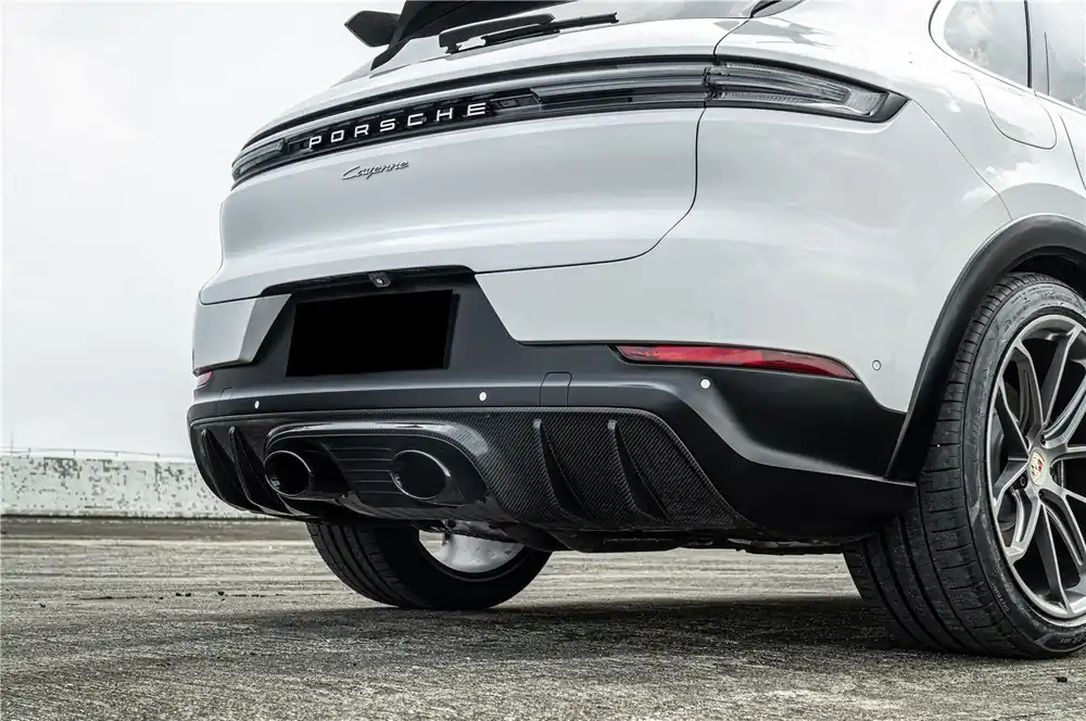 Carbonado 2018-2025 Porsche 9Y0 9YB 9YA Cayenne S Coupe E-Hybrid TurboGT Style Rear Bumper With Exhaust Adapter Pipe