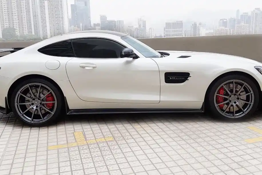 Carbonado 2015-2020 Mercedes Benz AMG GT GTS GTC RZS Style Carbon Fiber Side Skirts