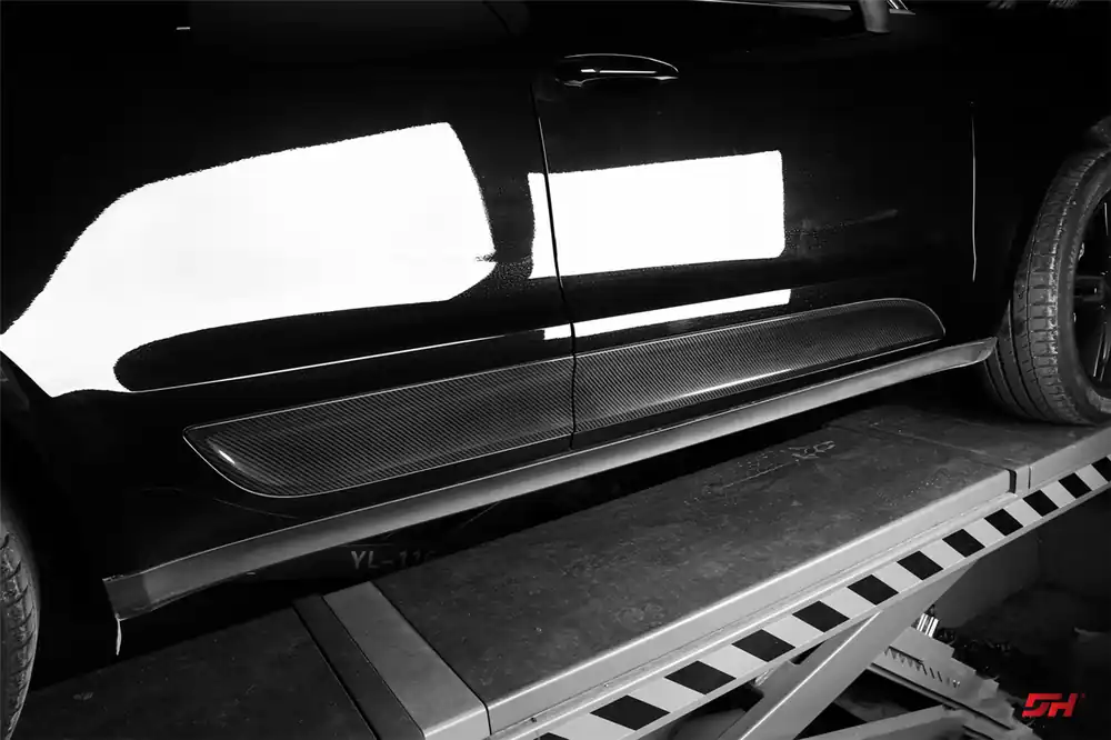Carbonado 2014-2024 Porsche Macan S Turbo and GTS 95B Dry Carbon Fiber Door Trims