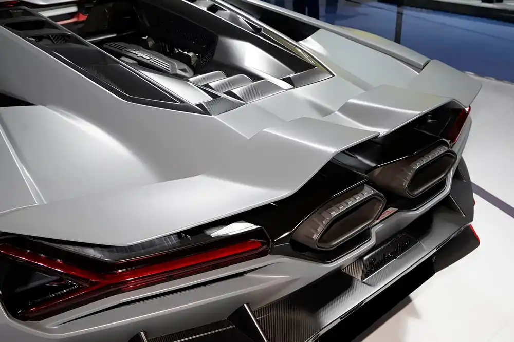 Carbonado OE Style Autoclave Carbon Fiber Trunk Spoiler Wing | 2023-UP Lamborghini Revuelto