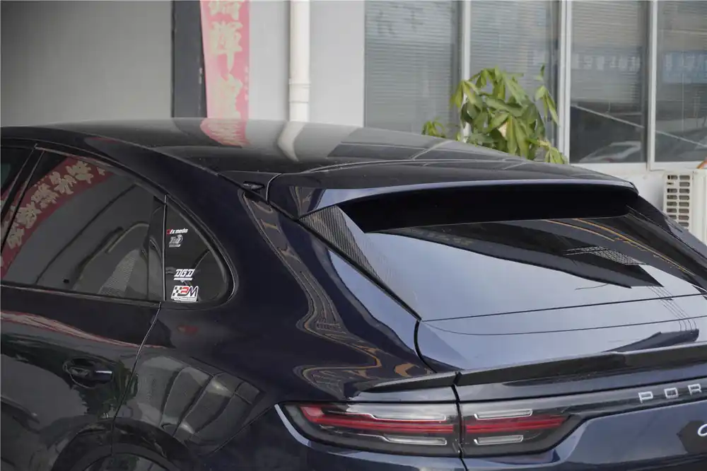Carbonado 2018-2025 Porsche 9Y0 9YB Cayenne S GTS E-Hybrid Coupe Only KT Style Dry Carbon Fiber Rear Window Side Trims