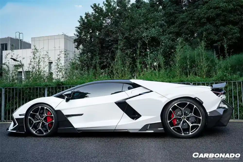 Carbonado MSY Style Autoclave Carbon Fiber Side Skirts | 2024-UP Lamborghini Revuelto