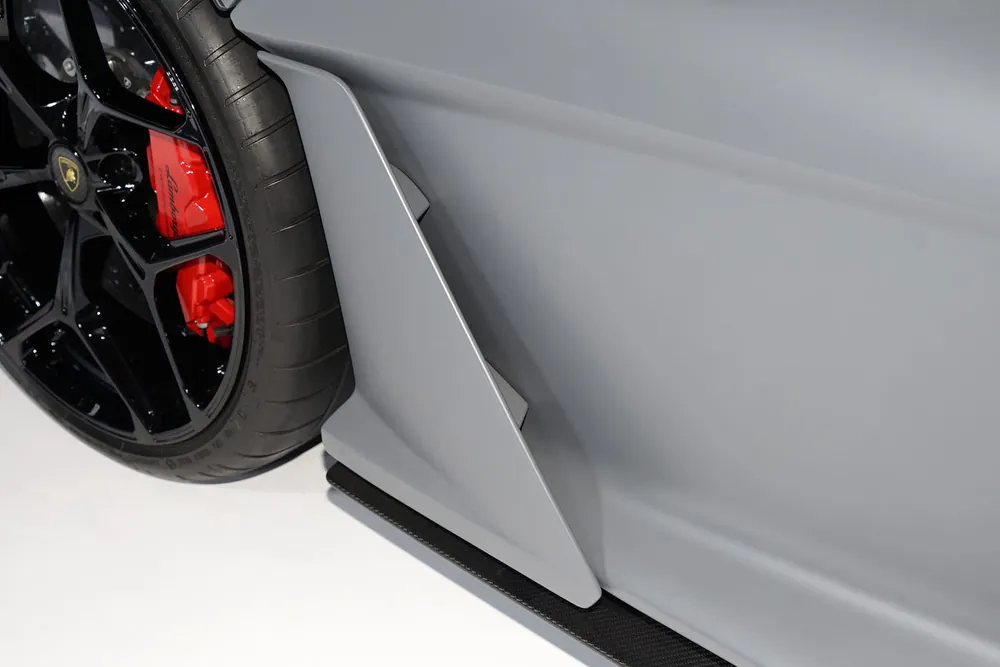 DarwinPRO OE Style Autoclave Carbon Fiber Door Canards | 2023-2025 Lamborghini Revuelto
