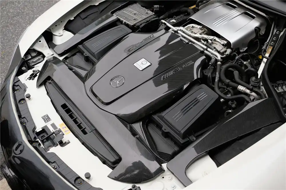 DarwinPRO Autoclave Carbon Fiber Engine Cover Replacement | 2015-2020 Mercedes Benz AMG GT GTS
