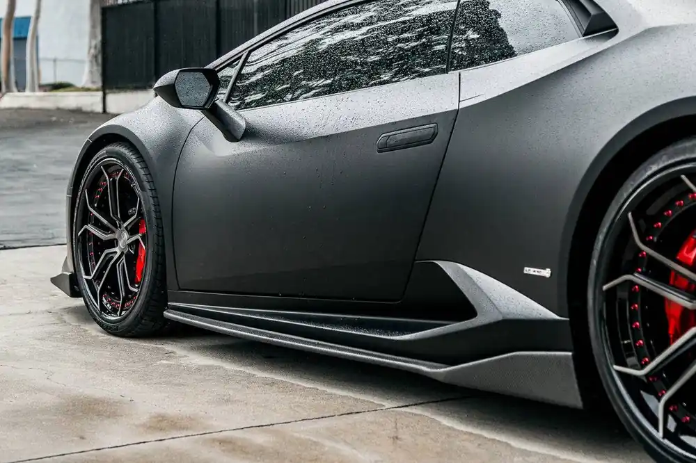 Carbonado 2015-2019 Lamborghini Huracan LP610 LP580 AYP Style Carbon Fiber Side Skirts