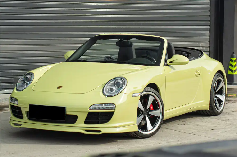 Carbonado 2009-2012 Porsche 911 997.2 Carrera S EM Style Front Lip