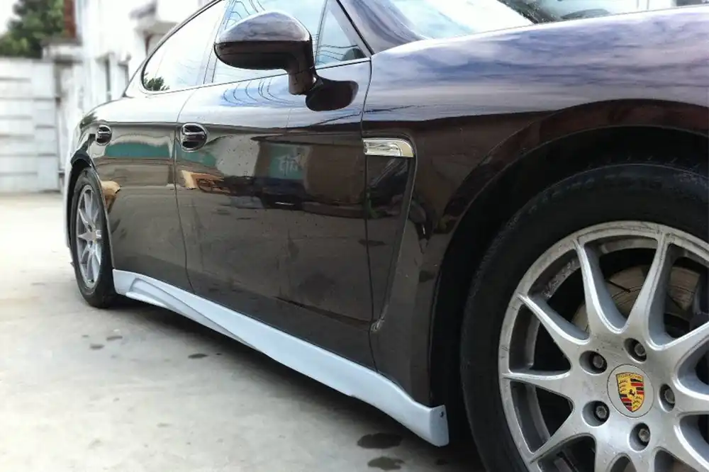 Carbonado 2013-2016 Porsche Panamera 970.2 ARN Style Side Skirts