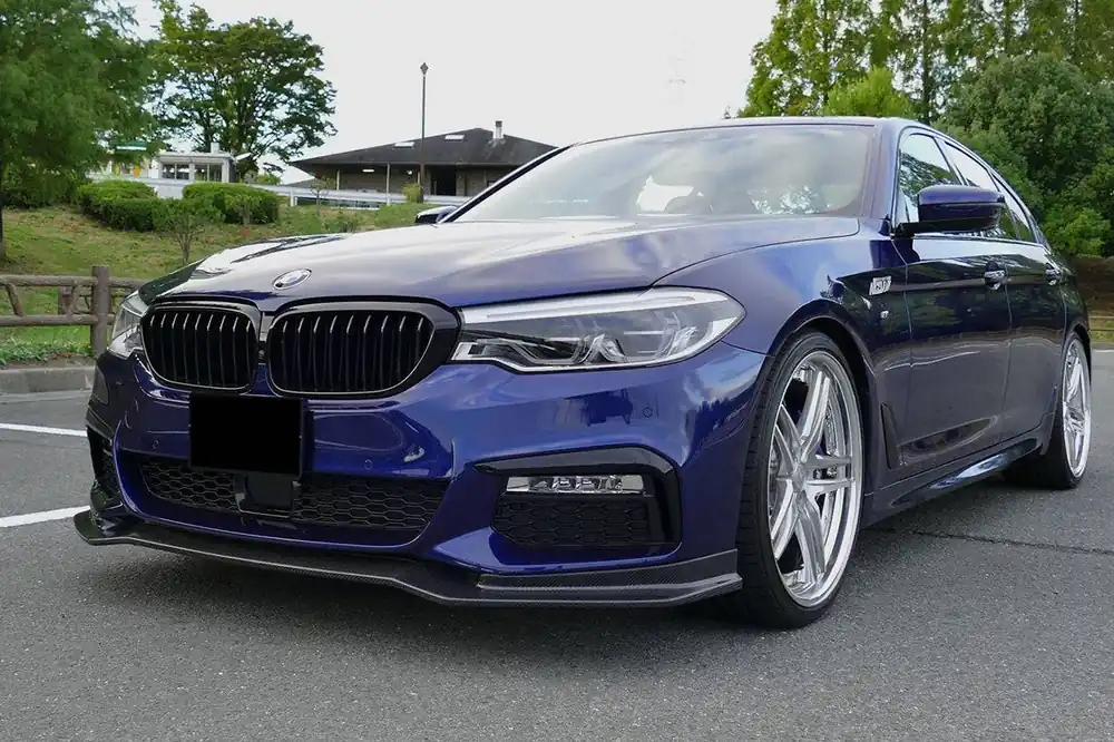 Carbonado 2017-2019 BMW 5 Series G30 G38 M-TECH ECC Style Carbon Fiber Front Lip