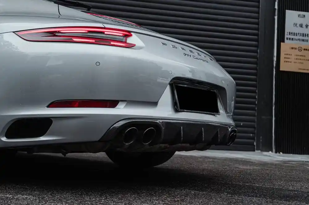Carbonado 2016-2019 Porsche 911 991.2 Carrera S 4S GTS OD Style Quad Rear Lip