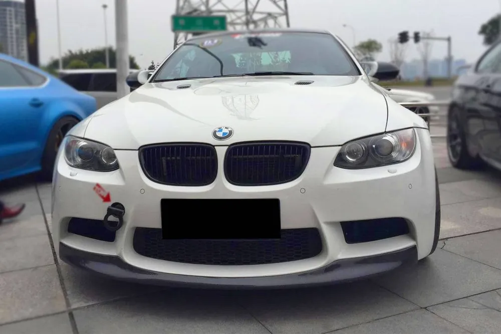 Carbonado 2008-2012 BMW M3 E90 E92 E93 L1 Style Carbon Fiber Lip
