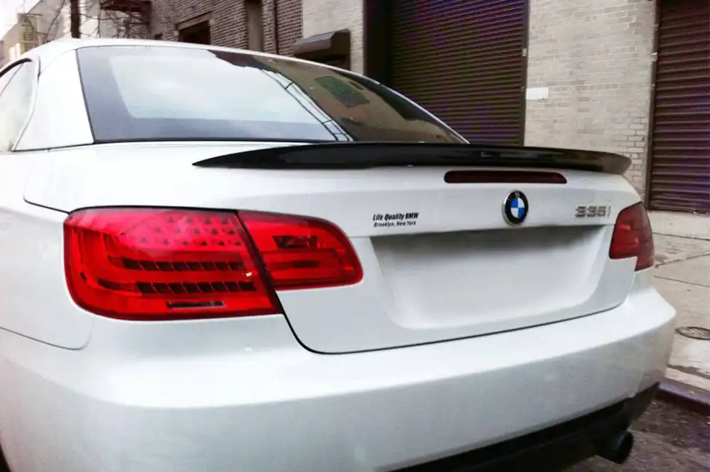 Carbonado 2008-2012 BMW E93 M3 3 series BS2 Style Carbon Fiber Trunk Spoiler