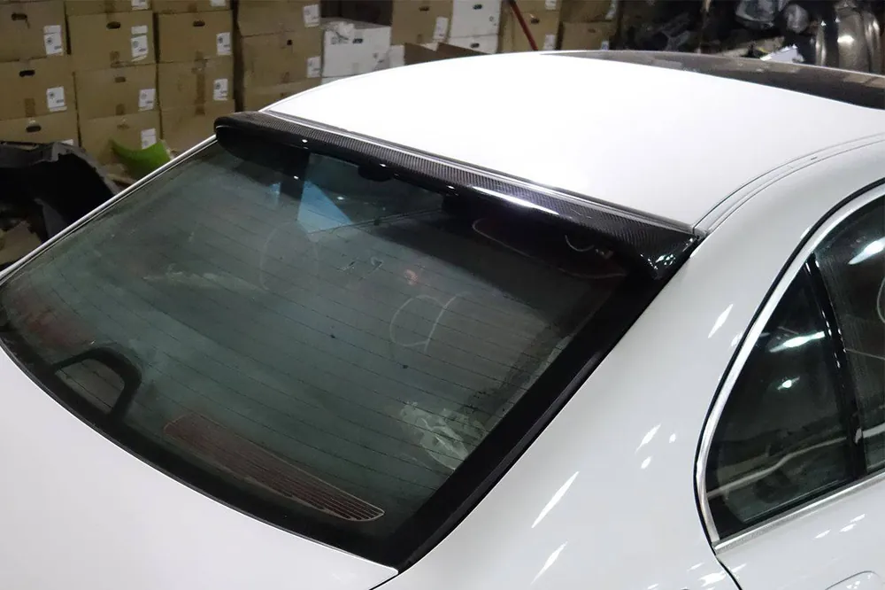Carbonado 1997-2003 BMW 5 Series E39 MP Style Carbon Fiber Roof Spoiler