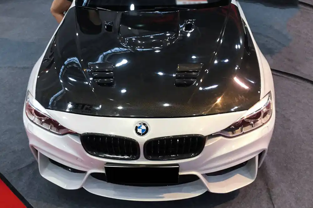 Carbonado 2013-2019 BMW 3 Series F30 F35 VRS Style Carbon Fiber Hood