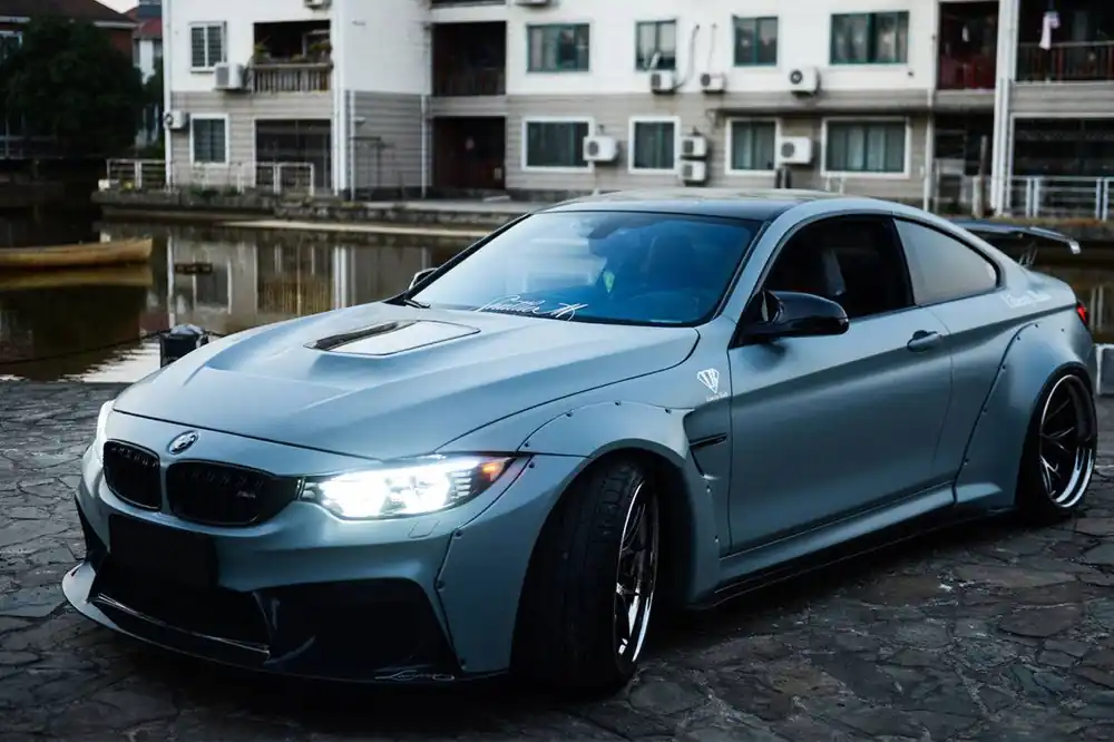 Carbonado 2014-2020 BMW F82 F83 M4 DE Style Partial Carbon Fiber Aero - Full Kit