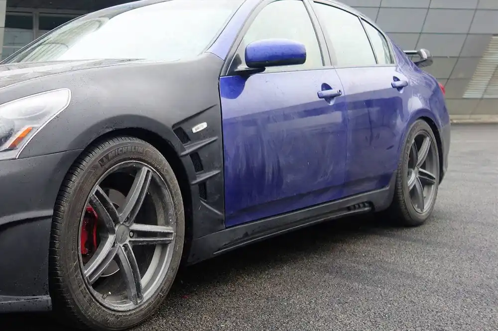 Carbonado 2007-2013 Infiniti G25 G35 G37 Sedan ELT Style Side Skirts