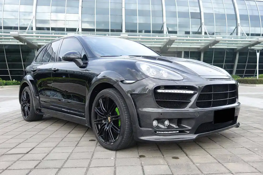 Carbonado 2011-2014 Porsche Cayenne 958.1 HM Style Full Wide Body Kit
